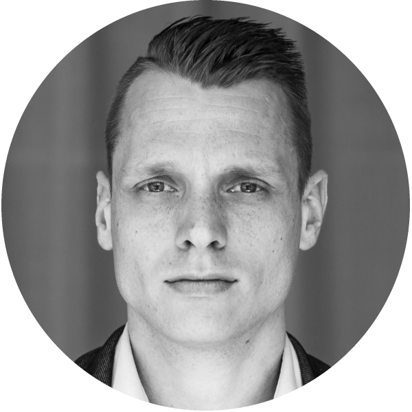 qodef-team-image